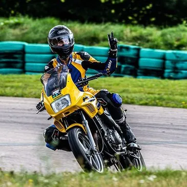 Stage de pilotage moto proche Circuit du Mas du Clos Stage de pilotage moto proche Circuit du Mas du Clos