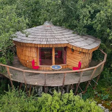 Nuit en Cabane dans les Arbres avec Spa près de Montpellier Nuit en Cabane dans les Arbres avec Spa près de Montpellier