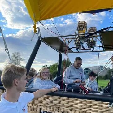 Baptême de l'air montgolfière, département Hainaut Baptême de l'air montgolfière, département Hainaut
