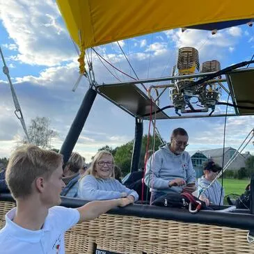 Baptême de l'air montgolfière, département Ardennes Baptême de l'air montgolfière, département Ardennes