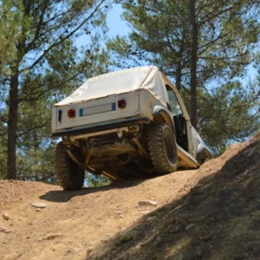 Stage de pilotage 4x4 proche Belcodène, à 35 min de Marseille Stage de pilotage 4x4 proche Belcodène, à 35 min de Marseille