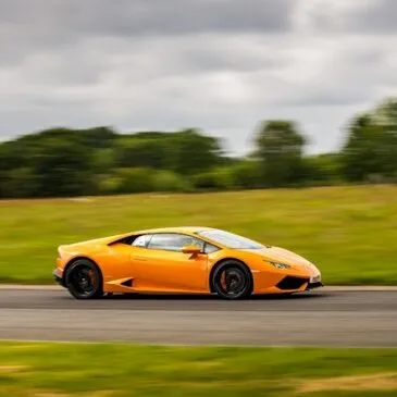 Réserver Stage de Pilotage Multi Sportives département Puy de dôme Réserver Stage de Pilotage Multi Sportives département Puy de dôme