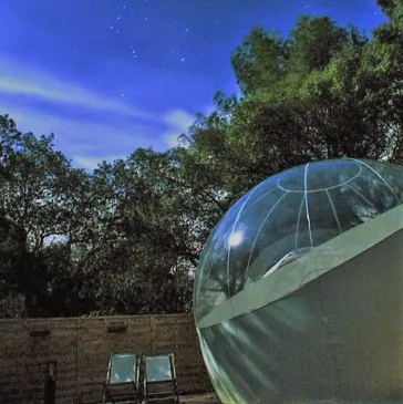 Nuit en Bulle près d'Avignon en région PACA et Corse Nuit en Bulle près d'Avignon en région PACA et Corse