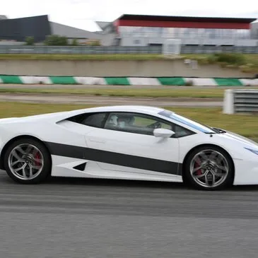 Stage de pilotage Lamborghini en région Bourgogne
