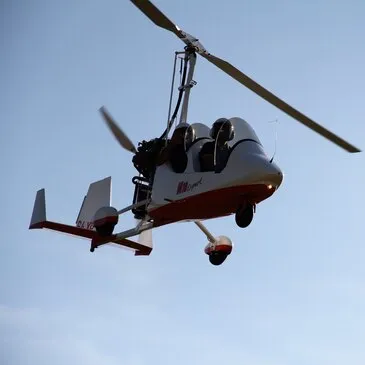 Baptême en ULM et Autogire proche Vielleségure, à 35 min de Pau Baptême en ULM et Autogire proche Vielleségure, à 35 min de Pau