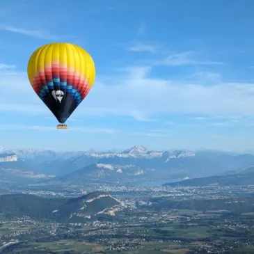 Baptême de l'air montgolfière, département Haute savoie Baptême de l'air montgolfière, département Haute savoie
