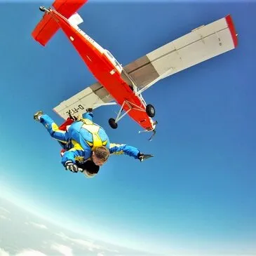 Saut en parachute en région Picardie Saut en parachute en région Picardie
