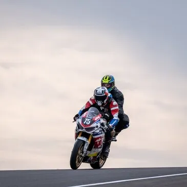 Baptême Sensations en Moto Honda - Circuit de Lédenon Baptême Sensations en Moto Honda - Circuit de Lédenon