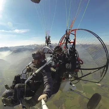 Baptême de l'air paramoteur proche Saint-Martin-d'Arberoue Baptême de l'air paramoteur proche Saint-Martin-d'Arberoue