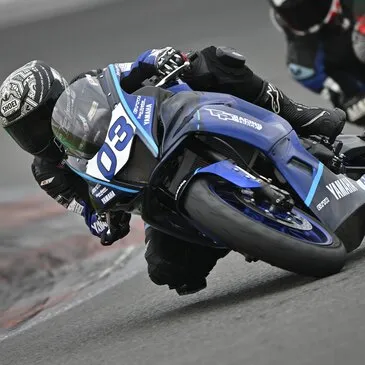 Stage de pilotage moto proche Circuit du Mas du Clos Stage de pilotage moto proche Circuit du Mas du Clos