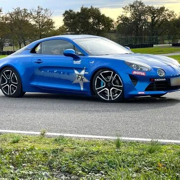 Stage Enfant en Alpine A110 près de Lyon Stage Enfant en Alpine A110 près de Lyon