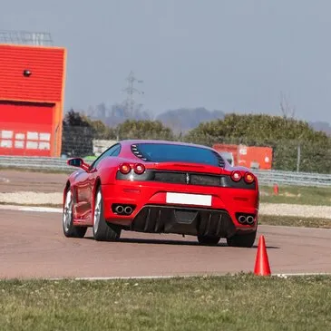 Stage de Pilotage pour Enfant proche Circuit du Bugey à 40 min de Lyon