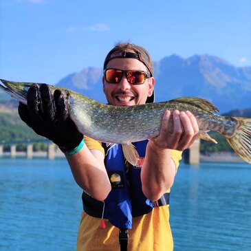 Pêche Sportive sur le Lac de Serre-Ponçon