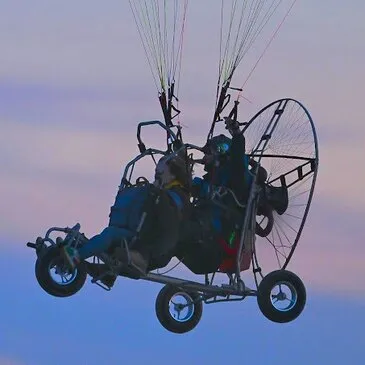 Lévignen, à 40 min de Chantilly, Oise (60) - Baptême de l'air paramoteur Lévignen, à 40 min de Chantilly, Oise (60) - Baptême de l'air paramoteur