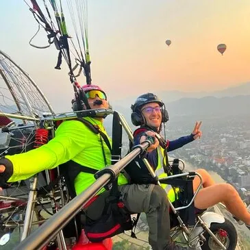 Baptême en Paramoteur près de Chantilly en région Picardie Baptême en Paramoteur près de Chantilly en région Picardie