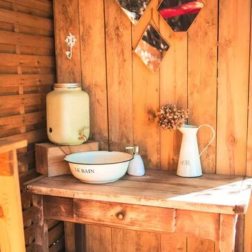 Gardères, à 30 min de Lourdes, Hautes pyrénées (65) - Weekend et Hébergement Insolite Gardères, à 30 min de Lourdes, Hautes pyrénées (65) - Weekend et Hébergement Insolite