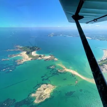 Baptême en ULM et Autogire proche Aéroport de Pleurtuit-Dinard Baptême en ULM et Autogire proche Aéroport de Pleurtuit-Dinard