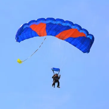 Réserver Saut en parachute département Charente maritime Réserver Saut en parachute département Charente maritime