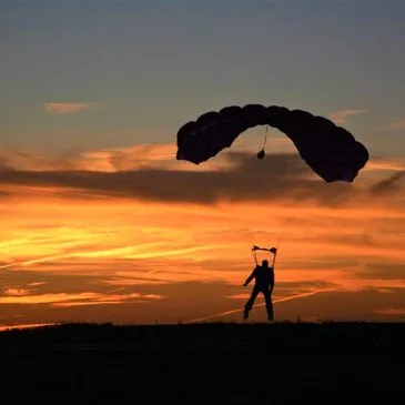 Réserver Saut en parachute en Poitou-Charentes Réserver Saut en parachute en Poitou-Charentes