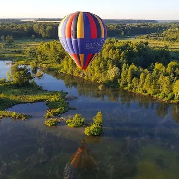 Baptême de l'air montgolfière proche Vézelay, à 1h20 de Nevers Baptême de l'air montgolfière proche Vézelay, à 1h20 de Nevers