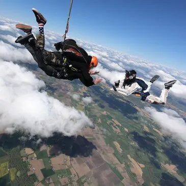 Réserver Saut en parachute département Pyrénées atlantiques Réserver Saut en parachute département Pyrénées atlantiques