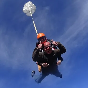 Offrir Saut en parachute département Pyrénées atlantiques