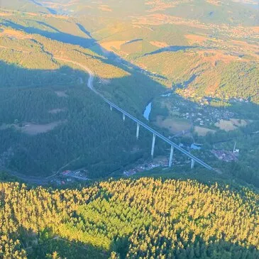 Vol en Montgolfière au Cœur de la Haute-Loire Vol en Montgolfière au Cœur de la Haute-Loire