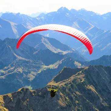 Baptême en Parapente à Digne-les-Bains Baptême en Parapente à Digne-les-Bains