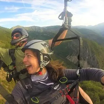Baptême en Parapente à Digne-les-Bains en région PACA et Corse Baptême en Parapente à Digne-les-Bains en région PACA et Corse