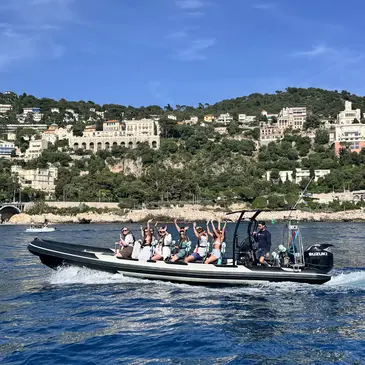 Balade en bateau, département Alpes Maritimes Balade en bateau, département Alpes Maritimes