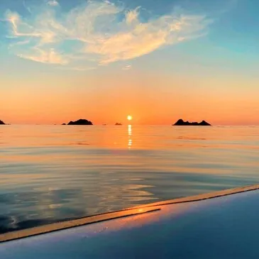 Balade en Bateau au Coucher de Soleil à Nice Balade en Bateau au Coucher de Soleil à Nice