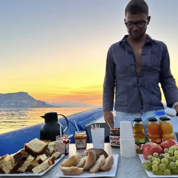 Balade en bateau, département Alpes Maritimes Balade en bateau, département Alpes Maritimes