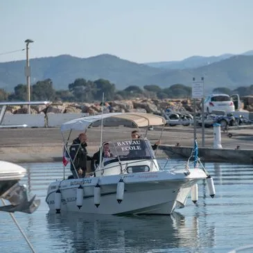 Sport Aquatique en région PACA et Corse Sport Aquatique en région PACA et Corse