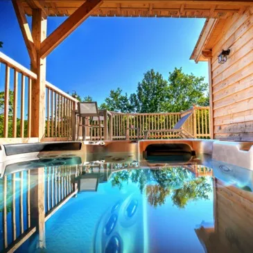 Cabane dans les Arbres avec Jacuzzi Privatif près de Montauban en région Midi-Pyrénées