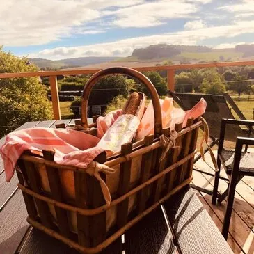 Nuit en Dôme Perché avec Jacuzzi près de Troyes Nuit en Dôme Perché avec Jacuzzi près de Troyes