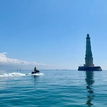 Jet ski Scooter des mers proche La Tremblade - Ile d'Oléron Jet ski Scooter des mers proche La Tremblade - Ile d'Oléron