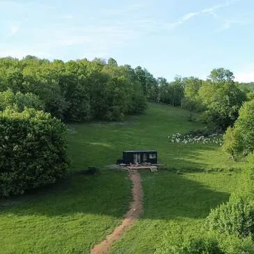 Nuit Insolite en Tiny House près de Toulouse Nuit Insolite en Tiny House près de Toulouse