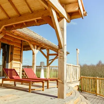 Nuit en Cabane sur Pilotis avec Jacuzzi Privatif près de Laval en région Pays-de-la-Loire Nuit en Cabane sur Pilotis avec Jacuzzi Privatif près de Laval en région Pays-de-la-Loire