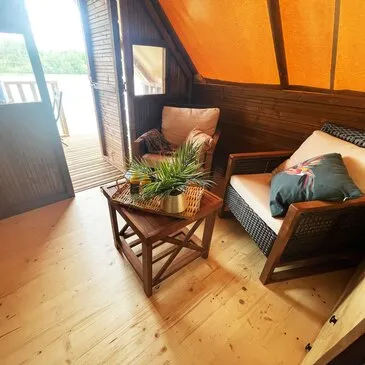 Cabane sur l'Eau près de Paris en région Ile-de-France Cabane sur l'Eau près de Paris en région Ile-de-France