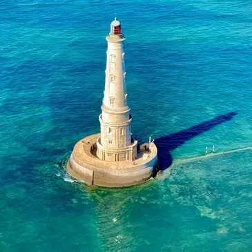 Baptême en Hélicoptère à Royan Baptême en Hélicoptère à Royan