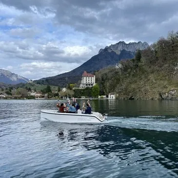 Location de Bateau en région Rhône-Alpes Location de Bateau en région Rhône-Alpes