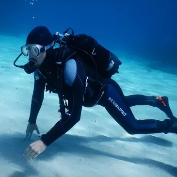 Brevet de Plongée CMAS Niveau 1 à Calvi en région PACA et Corse Brevet de Plongée CMAS Niveau 1 à Calvi en région PACA et Corse