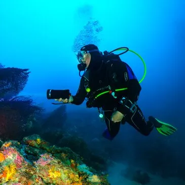 Initiation à la Plongée à Menton en région PACA et Corse Initiation à la Plongée à Menton en région PACA et Corse