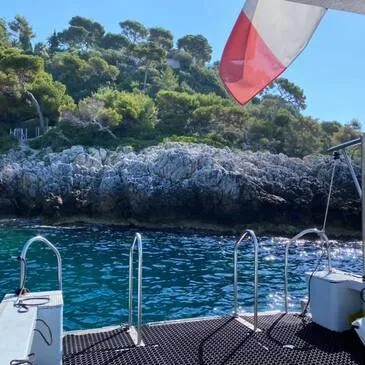 Balade en bateau en région PACA et Corse Balade en bateau en région PACA et Corse