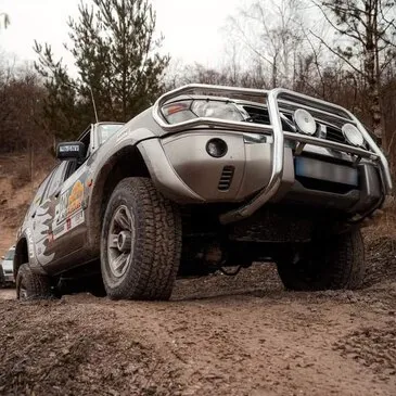 Coaching de Pilotage avec votre 4x4 à la Ferté-Gaucher Coaching de Pilotage avec votre 4x4 à la Ferté-Gaucher