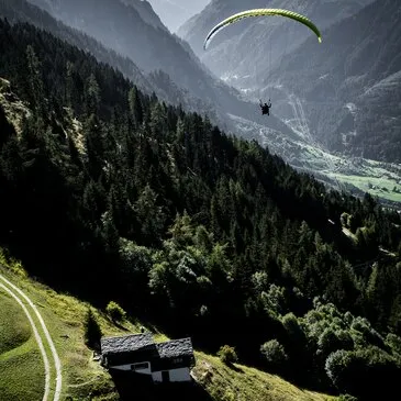 Baptême en parapente en région Suisse Baptême en parapente en région Suisse