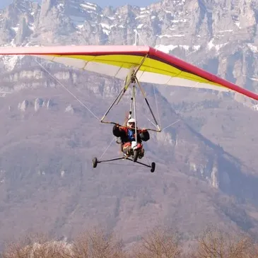 Baptême en ULM Pendulaire - Massif de la Chartreuse Baptême en ULM Pendulaire - Massif de la Chartreuse