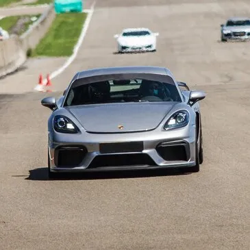 Baptême en Voiture de Sport proche Circuit de Chambley Baptême en Voiture de Sport proche Circuit de Chambley