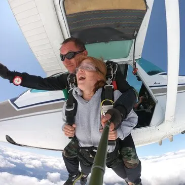 Saut en parachute en région Normandie Saut en parachute en région Normandie