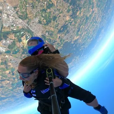 Aéroport Le Mans Arnage, à 1h10 de Dreux, Eure et loir (28) - Saut en parachute Aéroport Le Mans Arnage, à 1h10 de Dreux, Eure et loir (28) - Saut en parachute
